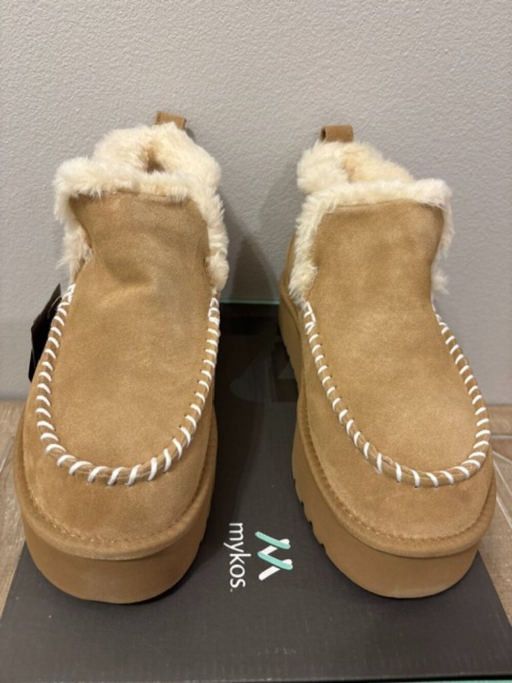 Mykos Suede Platform Winter Boots - Britt